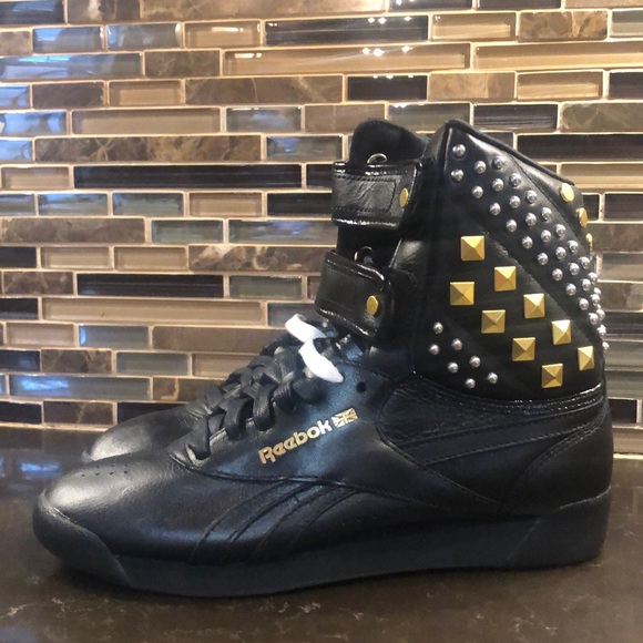 reebok studded shoes